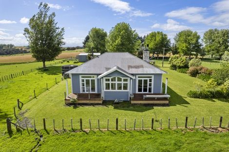 Photo of property in 1926 Makino Road, Halcombe, Feilding, 4779