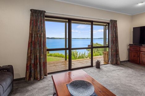 Photo of property in 20 Manganese Point Road, Tamaterau, Whangarei, 0174