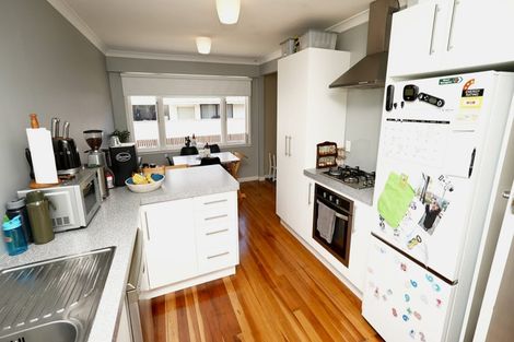 Photo of property in 20 Pitama Road, Awapuni, Palmerston North, 4412