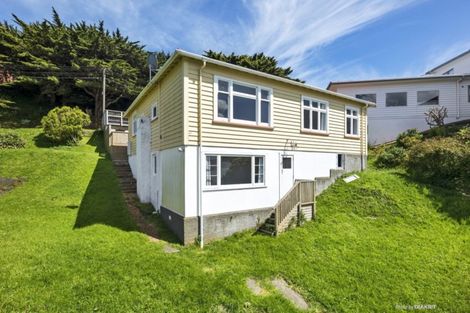 Photo of property in 19 Fettes Crescent, Seatoun, Wellington, 6022