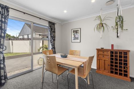Photo of property in 310 Memorial Avenue, Burnside, Christchurch, 8053