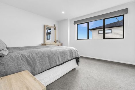 Photo of property in 12 Goodfellow Lane, Flat Bush, Auckland, 2019