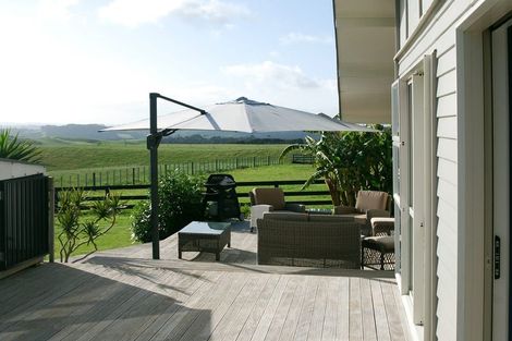 Photo of property in 79 Fuller Road, South Head, Helensville, 0874