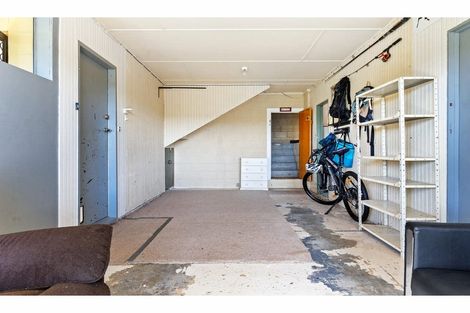 Photo of property in 42 Velma Road, Hillcrest, Auckland, 0627