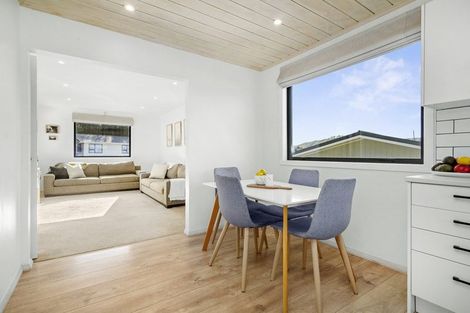 Photo of property in 13 Forglen Place, Tawa, Wellington, 5028