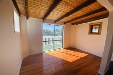 Photo of property in 131 Colwill Road, Massey, Auckland, 0614