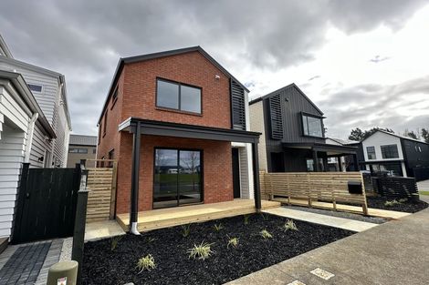 Photo of property in 14 Yellow Pear Lane, Karaka, 2578