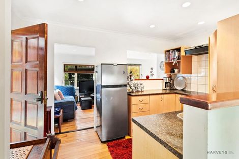 Photo of property in 7 Fairmount Road, Titirangi, Auckland, 0604