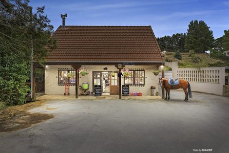 Photo of property in 517a Ohariu Valley Road, Ohariu, Wellington, 6037