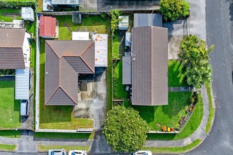 Photo of property in 2/10 Silver Road, Weymouth, Auckland, 2103