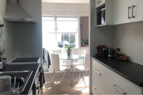 Photo of property in 6 Philip Place, Hillcrest, Auckland, 0627