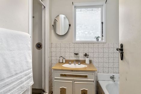 Photo of property in 33 Kairanga Crescent, Wainuiomata, Lower Hutt, 5014