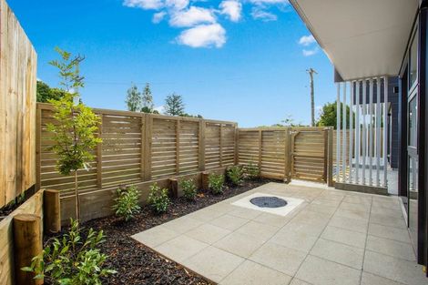 Photo of property in 129 Lancaster Road, Beach Haven, Auckland, 0626