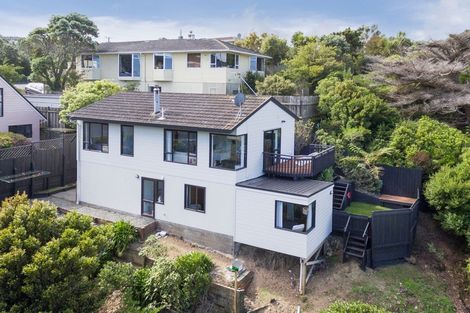 Photo of property in 25a Spenmoor Street, Newlands, Wellington, 6037