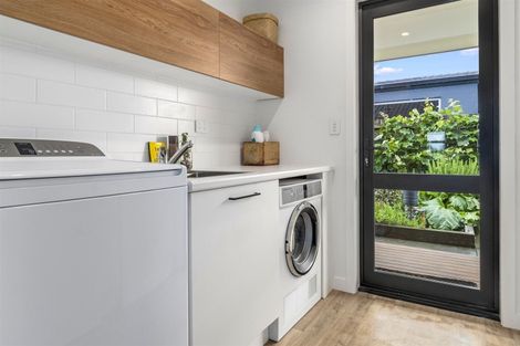 Photo of property in 110r Waikite Road, Welcome Bay, Tauranga, 3175