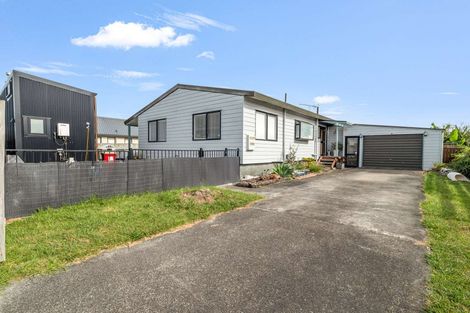 Photo of property in 117 Florence Avenue, Orewa, 0931