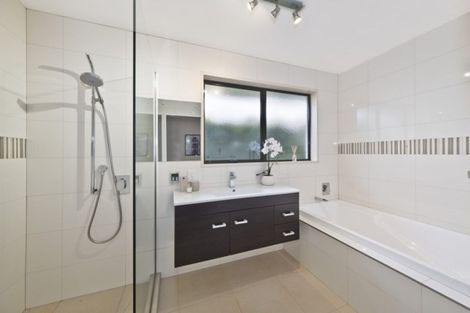 Photo of property in 12 Heaphy Place, Casebrook, Christchurch, 8051