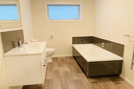 Photo of property in 1a Verona Place, Stratford, 4332