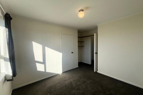 Photo of property in 4 Tiller Close, Kelvin Grove, Palmerston North, 4414
