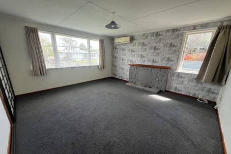 Photo of property in 5 Waterloo Crescent, Hokowhitu, Palmerston North, 4410