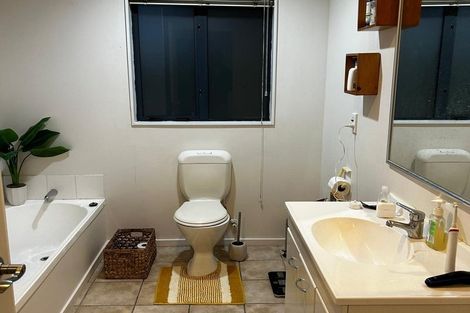Photo of property in 72a Hazlewood Avenue, Karori, Wellington, 6012