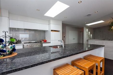 Photo of property in 1152b South Road, Oakura, 4314