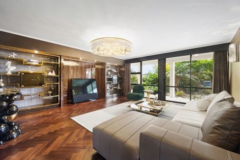 Photo of property in 24 Half Moon Rise, Half Moon Bay, Auckland, 2012