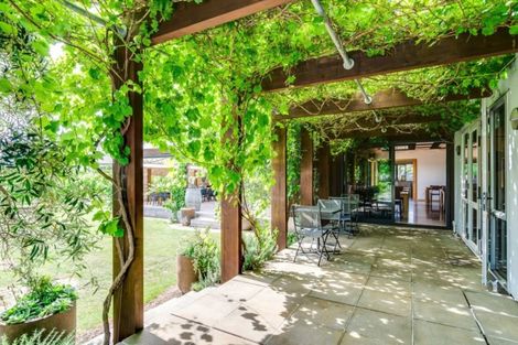 Photo of property in 275 Te Mata Road, Havelock North, 4294