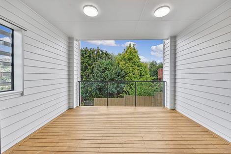 Photo of property in 4/163 Edmonton Road, Te Atatu South, Auckland, 0610