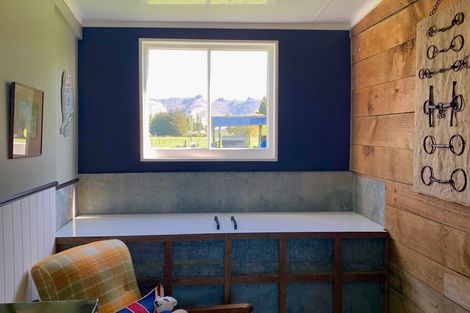 Photo of property in 64 Waihao Back Road, Waimate, 7979