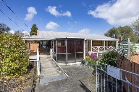 Photo of property in 32 Ribblesdale Road, Henderson, Auckland, 0612