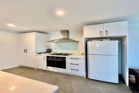 Photo of property in 11 Mokopapa Street, Takanini, 2112