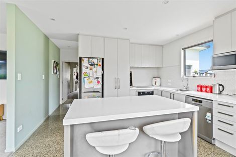 Photo of property in 12 Park Lane, Rolleston, 7614