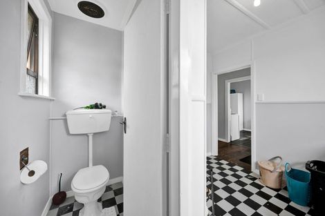 Photo of property in 150 Miranda Street, Stratford, 4332