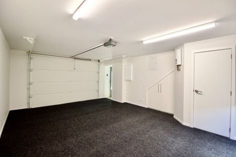 Photo of property in 5/94 Target Road, Totara Vale, Auckland, 0629