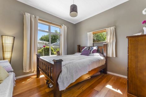Photo of property in 25 Brightwater Terrace, Terrace End, Palmerston North, 4410