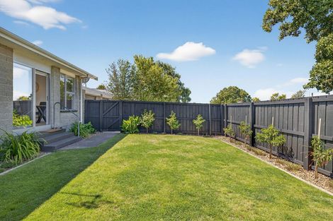 Photo of property in 2/21 Cob Crescent, Woolston, Christchurch, 8062