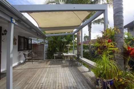 Photo of property in 503a Ocean Road, Whangamata, 3620