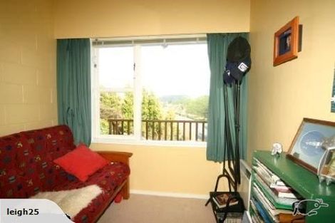 Photo of property in 30a Huntingdon Street, Northland, Wellington, 6012