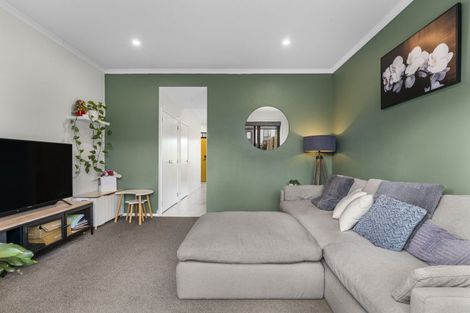 Photo of property in 14 Malcolm Calder Road, Hobsonville, Auckland, 0616