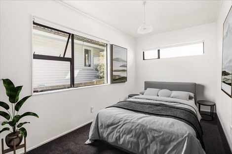 Photo of property in 113 Houghton Bay Road, Houghton Bay, Wellington, 6023