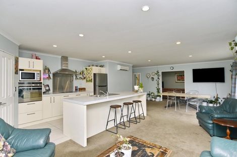 Photo of property in 6 Hampstead Close, Rangiora, 7400