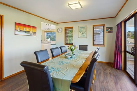 Photo of property in 137 Weggery Drive, Waikanae Beach, Waikanae, 5036