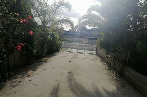 Photo of property in 76 Ferndown Avenue, Papatoetoe, Auckland, 2025