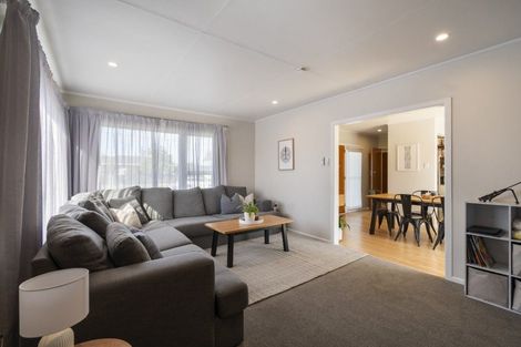 Photo of property in 18 Tararua Terrace, Cloverlea, Palmerston North, 4412