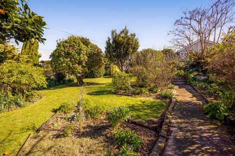 Photo of property in 4 Kitchener Terrace, Moturoa, New Plymouth, 4310