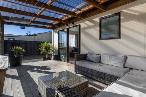 Photo of property in 137 Cambridge Street, Levin, 5510