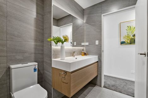 Photo of property in 49b Vera Road, Te Atatu South, Auckland, 0610