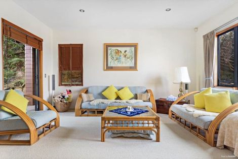 Photo of property in 180 Browns Bay Road, Murrays Bay, Auckland, 0630