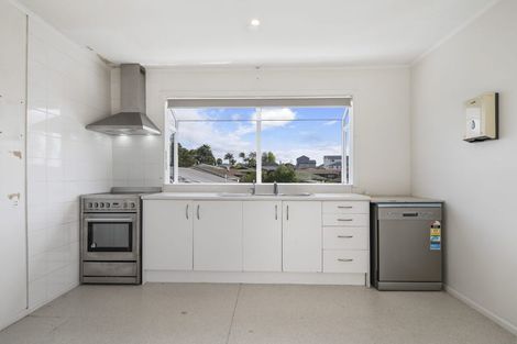 Photo of property in 45 Bodi Place, Te Atatu South, Auckland, 0610